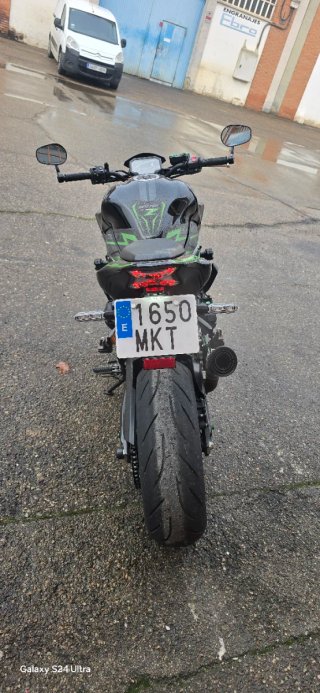 Kawasaki Z900 Negra/Azul Naked
