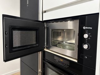 Microondas integrable Balay Serie Cristal negro