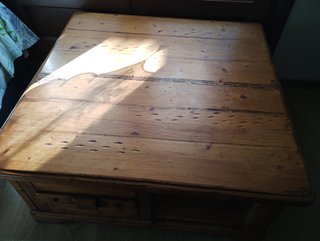 Mesa de centro de madera rústica