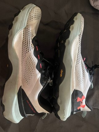Zapatillas deportivas Under Armour talla 45