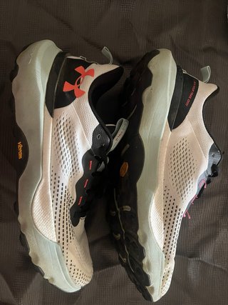 Zapatillas deportivas Under Armour talla 45