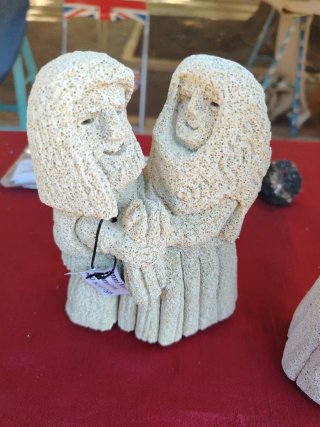 Scultura in pietra pomice artigianale