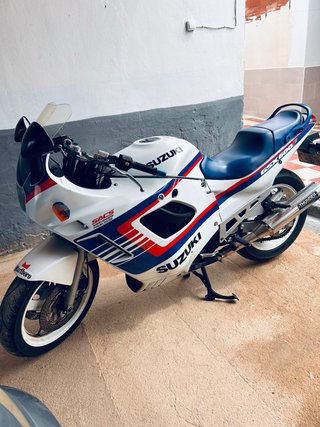 Suzuki GSX600F Sportbike