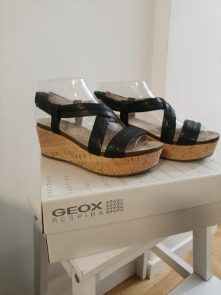 Sandalias Geox Negras Plataforma