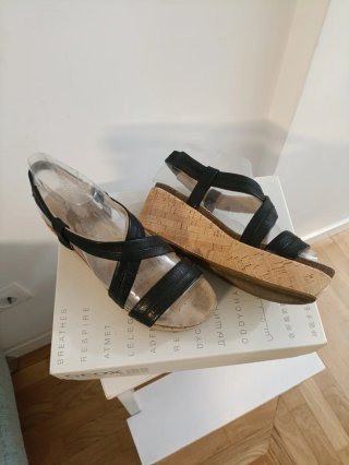 Sandalias Geox Negras Plataforma