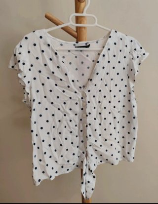 Camisa lunares Bershka