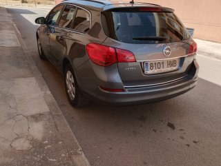 Opel Astra 2012