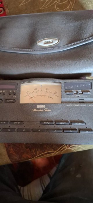 Afinador Korg MT-1200 Master Tune