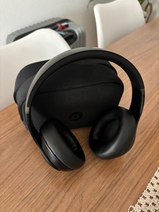 Auriculares Beats Studio Pro Negros