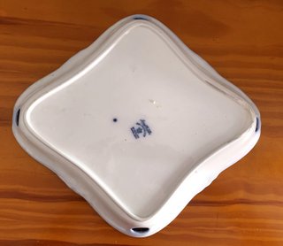 Magnífico plato antiguo de porcelana Inglesa