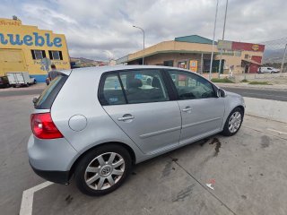 Volkswagen Golf 2004