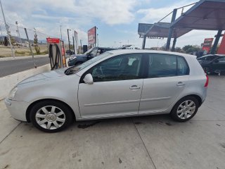 Volkswagen Golf 2004