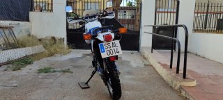 Yamaha XT 350 Enduro Azul y Blanca