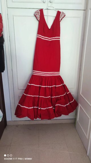 Traje de flamenca rojo elástico