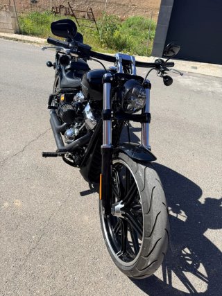 Harley-Davidson Negra Cruiser