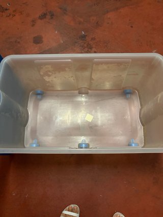 Caja CURVER Almacenaje Grande con Ruedas y Tapa