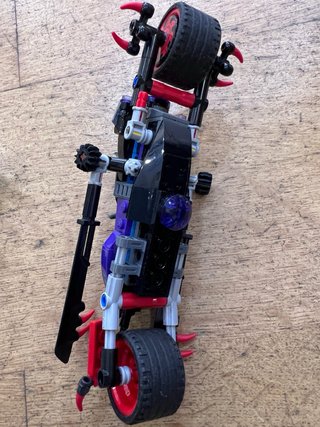Lote LEGO Ninjago: 2 Motas + Minifigura