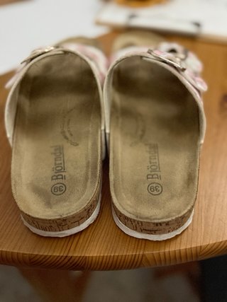 Sandalias de verano con flores