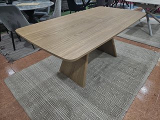Mesa de comedor extensible de madera