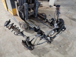 EJE DELANTERO / CUNA MOTOR X3 (F25)(2010->)