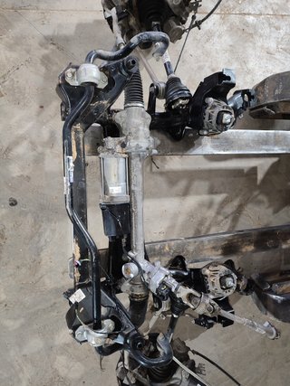EJE DELANTERO / CUNA MOTOR X3 (F25)(2010->)