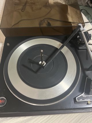 Tocadiscos Vintage Garrard con Tapa