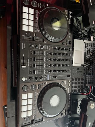 Pioneer DDJ-1000 + Funda + Decksaver