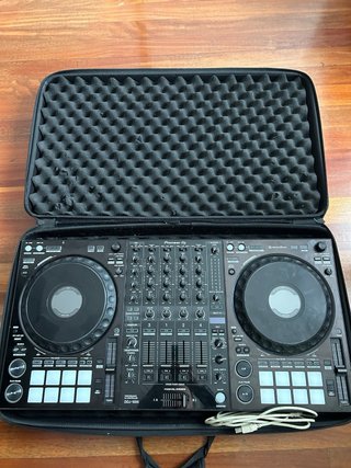 Pioneer DDJ-1000 + Funda + Decksaver