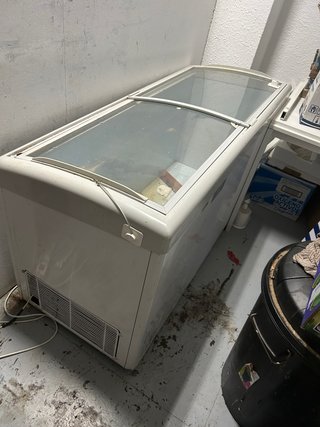 Cámara frigorífica con tapa de cristal