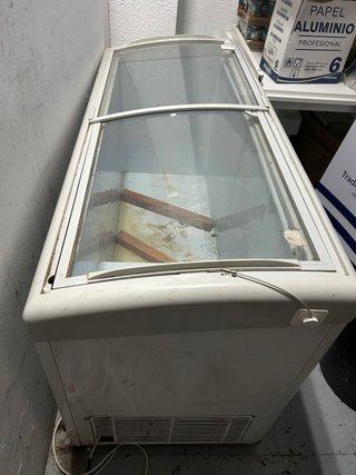 Cámara frigorífica con tapa de cristal