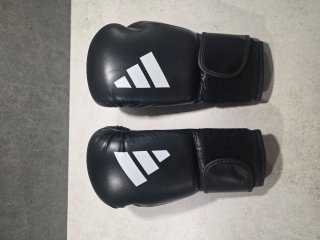 Guantes de boxeo Adidas negros 10 oz