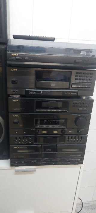 Equipo de música Aiwa SX-81