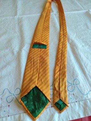 Cravatta seta righe arancio dorato