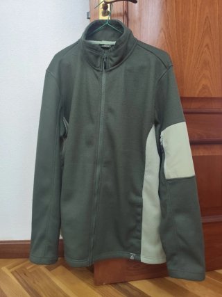 Chaqueta polar Crivit verde y beige