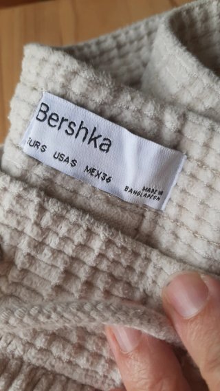 Pantalón pana Bershka beige Talla S/36