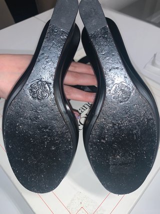 Sandali Alexander McQueen con zeppa neri e oro 39