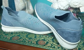 Zapatillas deportivas azul claro