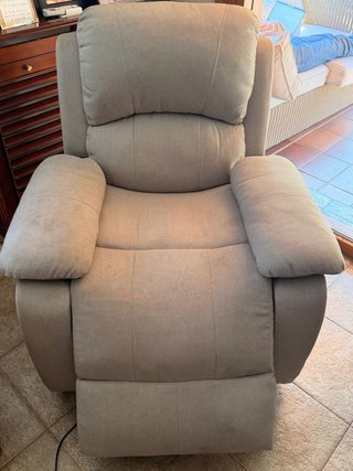 Sillón reclinable articulado beige