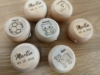 Yoyós de madera personalizados