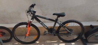 Bicicleta BTWIN Negra