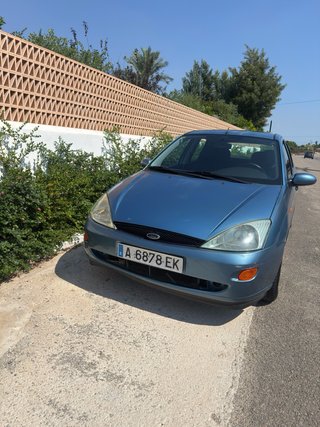 Ford Focus 2000