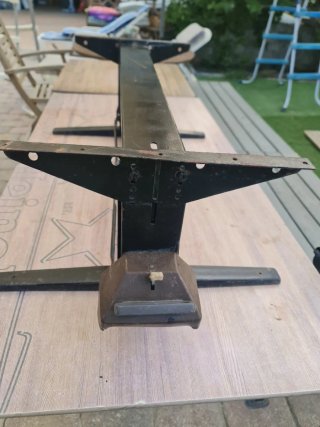 Base mesa elevable camper