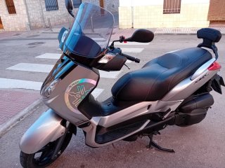 Yamaha x-max 125