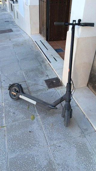 Patinete Eléctrico Negro