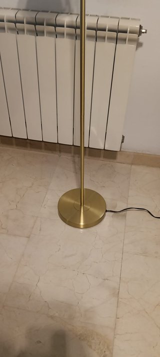 Lámpara de pie LaOca dorada cristal