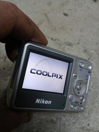 Nikon Coolpix L4 fotocamera digitale 4.0 Megapixel