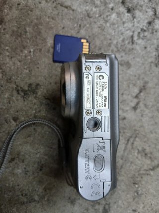 Nikon Coolpix L4 fotocamera digitale 4.0 Megapixel