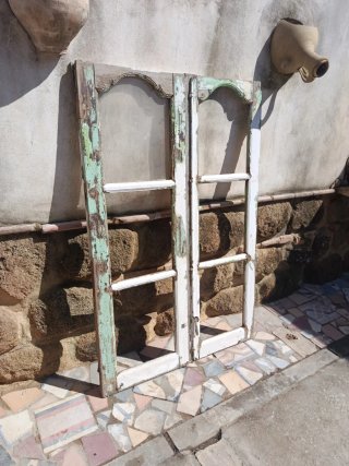 Ventana antigua de madera