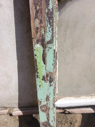 Ventana antigua de madera
