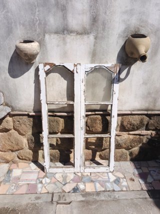 Ventana antigua de madera